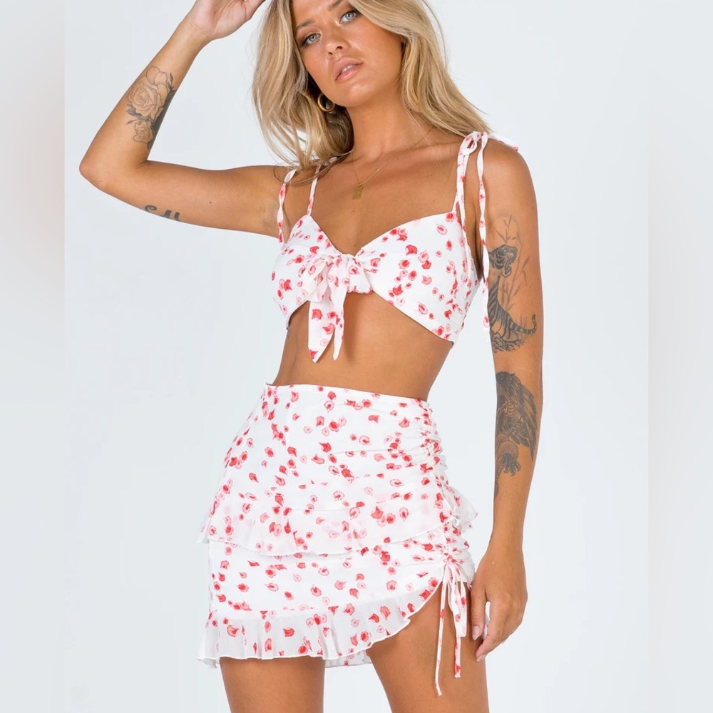 Princess Polly White and Red Floral Skirt